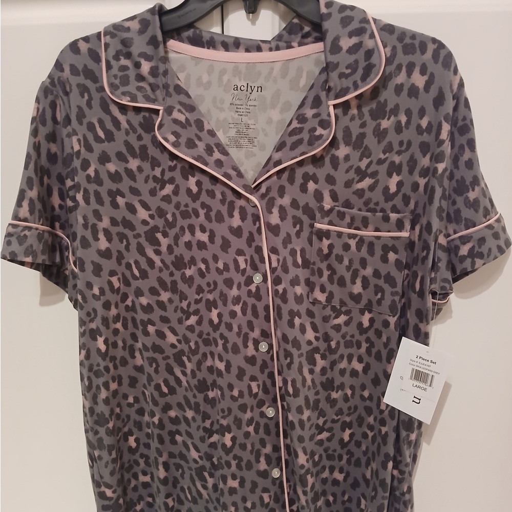 Gray Leopard Print Women's Pajama Set